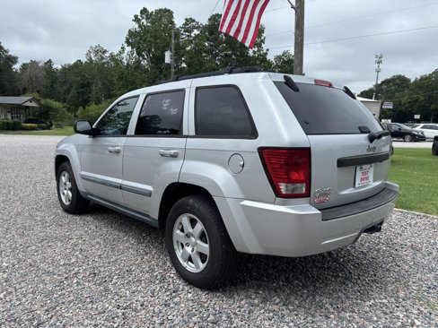 Used 2009 Jeep Grand Cherokee Laredo w/ Sun/Sound Group image 9