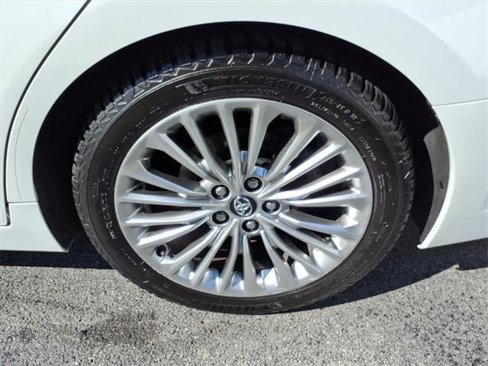 Certified 2020 Toyota Avalon Limited w/ Advanced Safety Package image 31