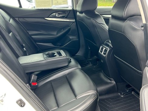 Used 2021 Nissan Maxima 3.5 SV w/ Floor Mat Group image 11