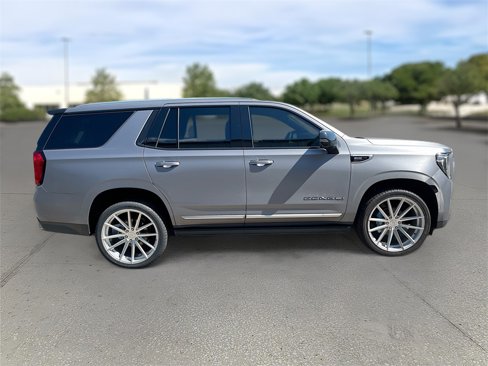 Used 2021 GMC Yukon Denali w/ Denali Premium Package image 8