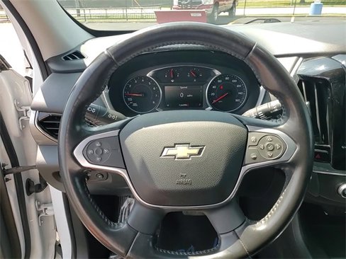 Used 2021 Chevrolet Traverse LT image 15
