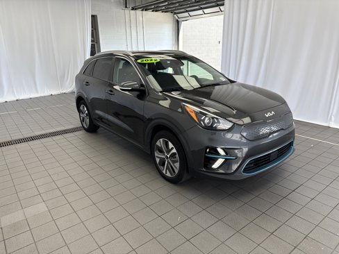 Used 2022 Kia Niro EX w/ Cold Weather Package image 3
