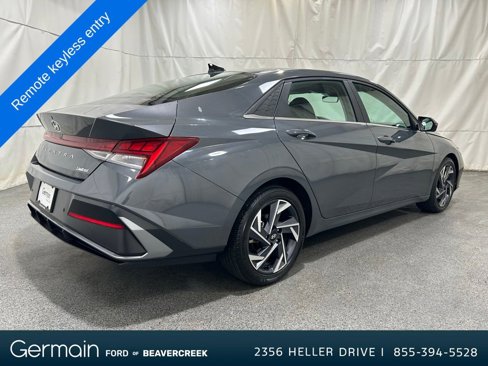 Used 2024 Hyundai Elantra Limited image 7