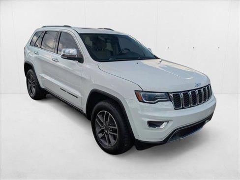 Used 2019 Jeep Grand Cherokee Limited w/ Luxury Group II image 3