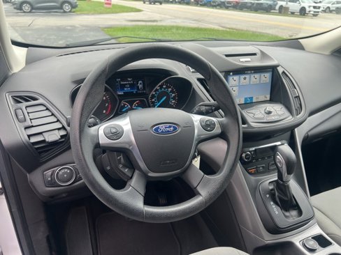 Used 2016 Ford Escape SE w/ Equipment Group 201A image 18