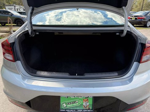 Used 2020 Hyundai Elantra SEL image 13