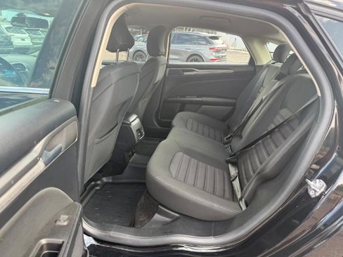 Certified 2018 Ford Fusion SE image 18