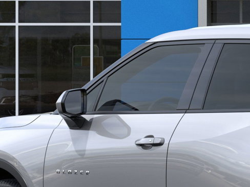 New 2025 Chevrolet Blazer LT image 12