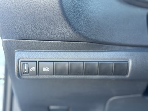 Used 2024 Toyota Corolla LE image 21
