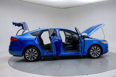 Used 2020 Ford Fusion SE image 13
