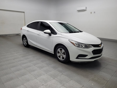 Used 2018 Chevrolet Cruze LS image 13