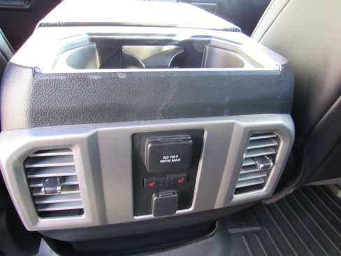 Used 2015 Ford F150 Platinum w/ Equipment Group 701A Luxury image 40