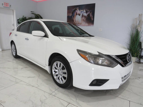 Used 2016 Nissan Altima 2.5 S w/ Power Driver Seat Package image 2