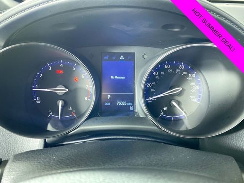Used 2019 Toyota C-HR XLE image 18