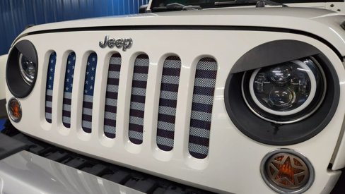 Used 2010 Jeep Wrangler Unlimited Sahara w/ Dual Top Group image 29