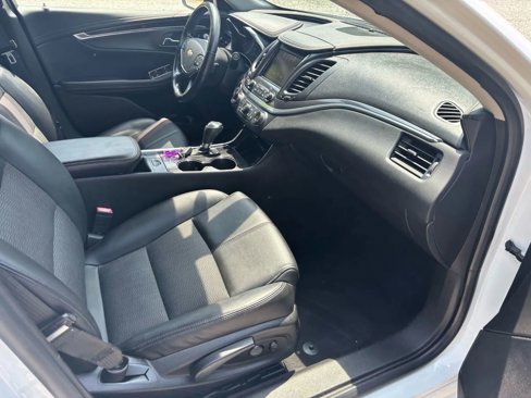 Used 2018 Chevrolet Impala LT image 41