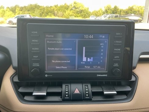 Used 2021 Toyota RAV4 XLE Premium image 23
