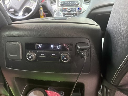 Used 2016 Chevrolet Suburban LS image 6