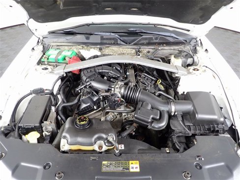 Used 2011 Ford Mustang Premium w/ 202A Rapid Spec Order Code image 3