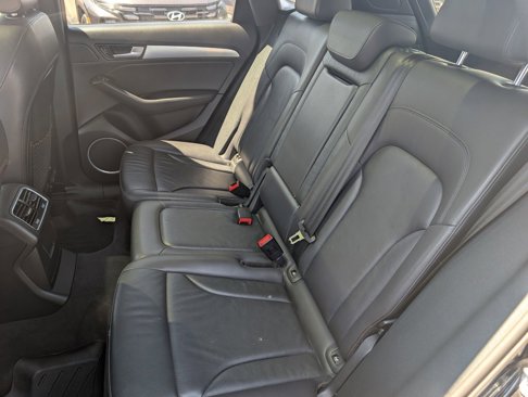 Used 2017 Audi Q5 2.0T Premium Plus w/ Technology Package image 8