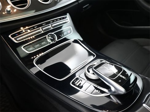 Used 2018 Mercedes-Benz E 43 AMG 4MATIC Sedan image 4