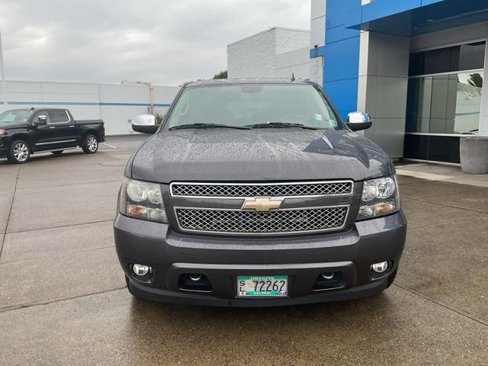 Used 2011 Chevrolet Suburban LTZ image 2