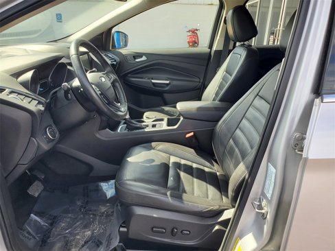 Used 2017 Ford Escape Titanium image 10