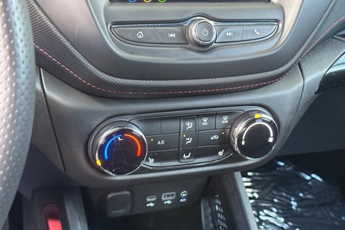 Used 2023 Chevrolet TrailBlazer RS image 20