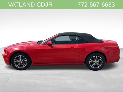 Used 2014 Ford Mustang Premium image 10