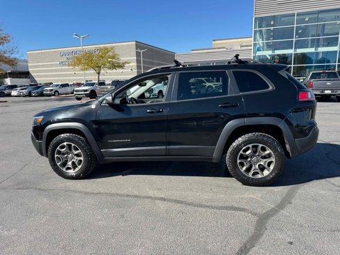 Used 2020 Jeep Cherokee Trailhawk w/ Comfort/Convenience Group image 3