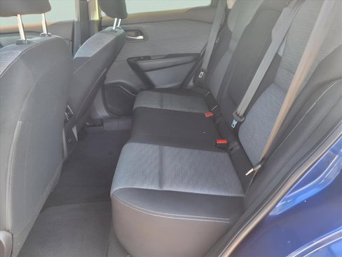 Used 2023 Nissan Rogue SV image 9