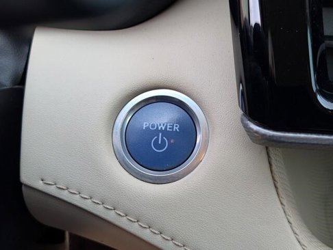 Used 2021 Toyota Highlander Platinum image 17