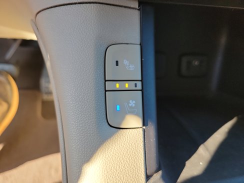 Used 2019 GMC Acadia Denali image 28