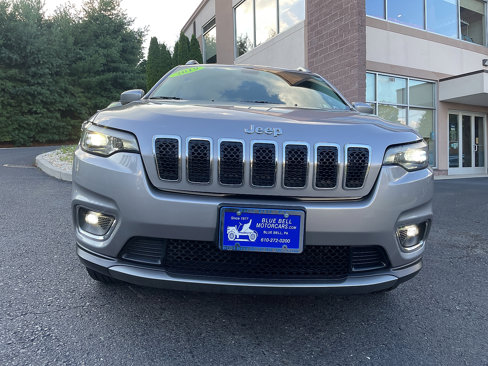 Used 2019 Jeep Cherokee Limited image 14
