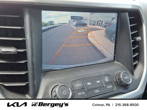 Used 2017 GMC Acadia SLT image 21