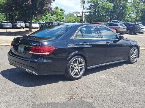 Used 2015 Mercedes-Benz E 400 4MATIC Sedan image 11