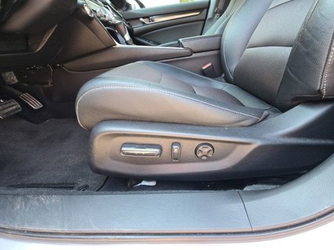 Used 2020 Honda Accord Sport image 17