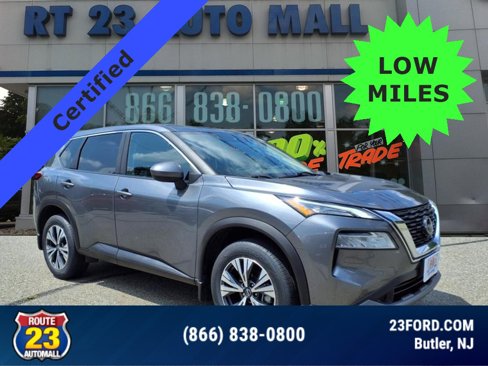Used 2023 Nissan Rogue SV image 1