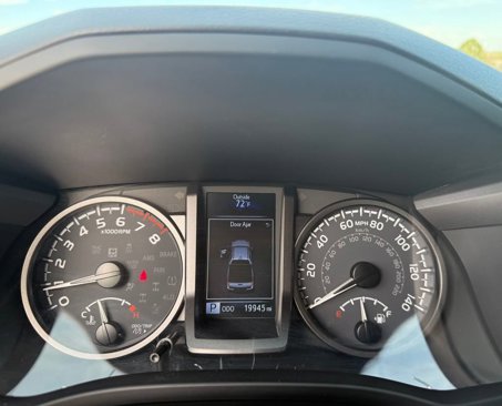 Used 2023 Toyota Tacoma TRD Sport image 17