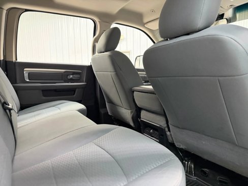 Used 2017 RAM 3500 SLT w/ Protection Group image 17