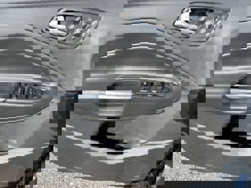 Used 2016 Ford Escape SE image 27