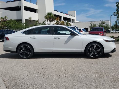 Used 2023 Honda Accord Sport image 4