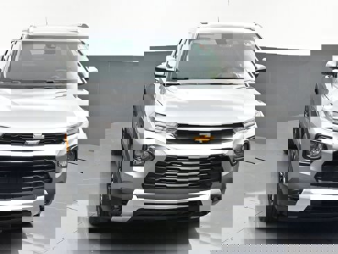 Certified 2023 Chevrolet TrailBlazer LT w/ Convenience Package image 2