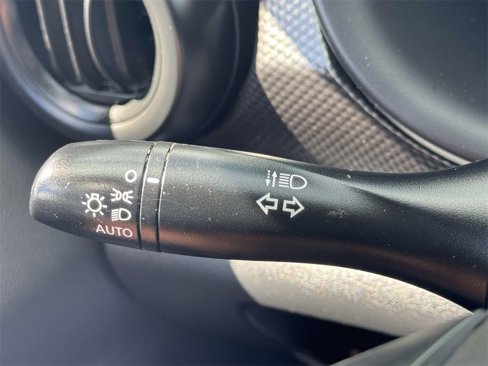 Used 2019 Nissan Kicks S image 24