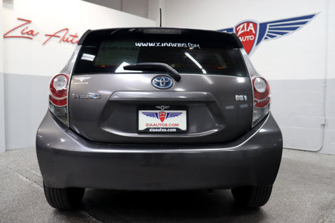 Used 2014 Toyota Prius C One image 4