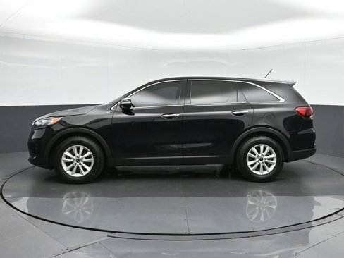 Used 2020 Kia Sorento LX image 4