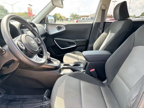 Used 2020 Kia Soul LX image 13