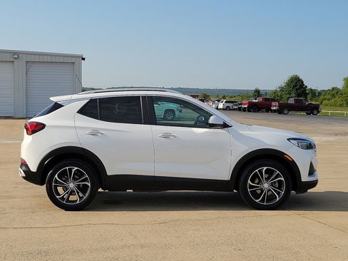 Used 2022 Buick Encore GX Select image 6