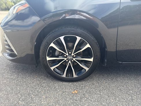 Used 2017 Toyota Corolla SE image 28