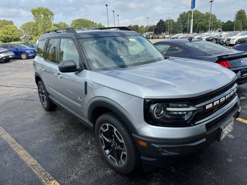 Used 2021 Ford Bronco Sport Outer Banks image 2
